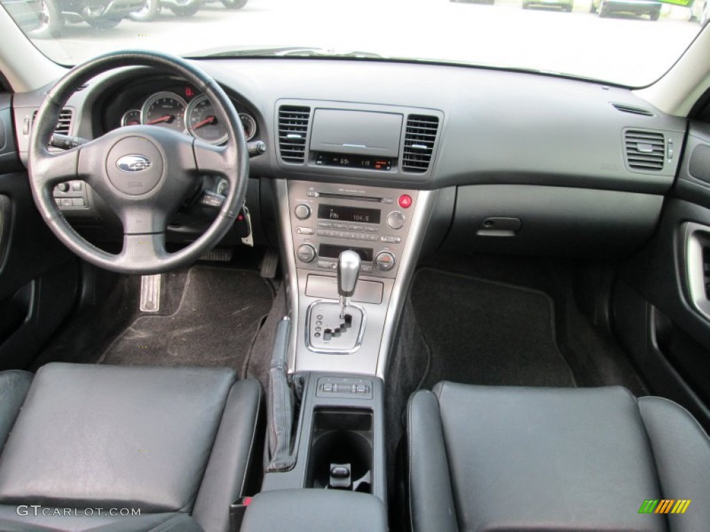 2005 Subaru Legacy 2.5i Limited Wagon Dashboard Photos