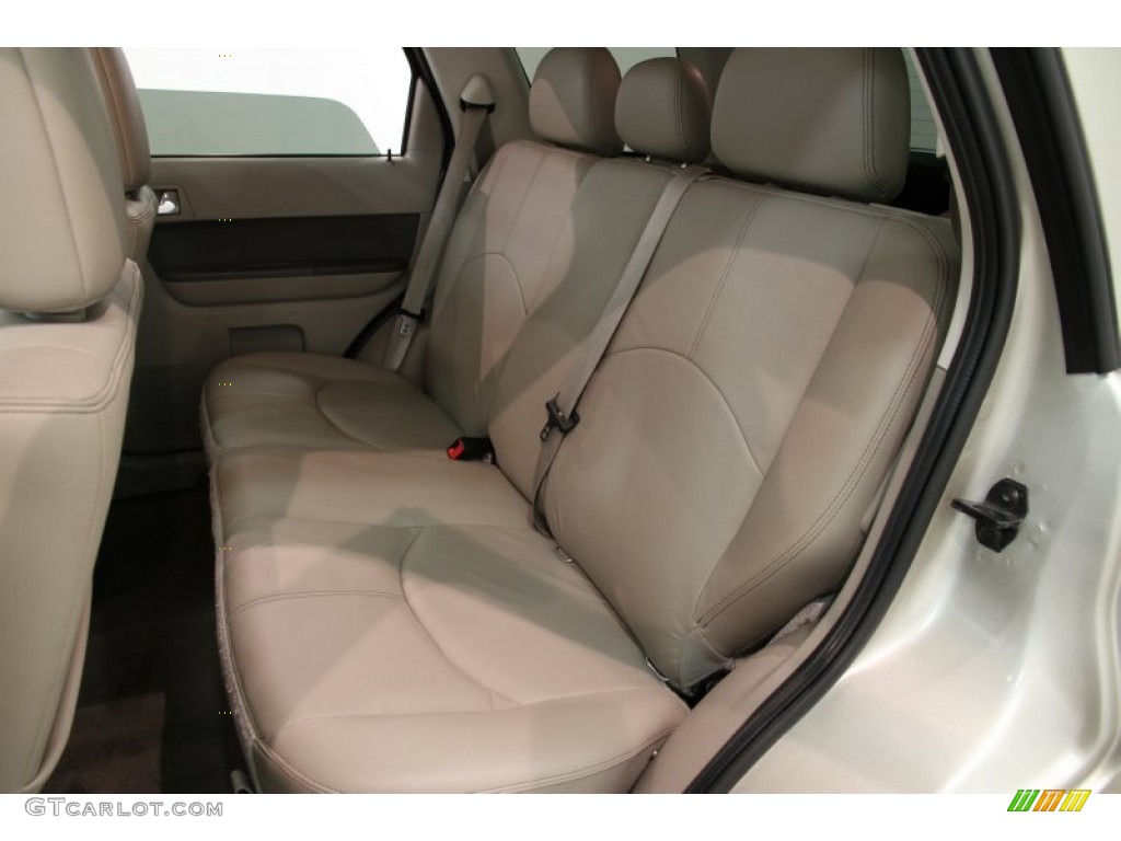 2010 Mariner V6 Premier 4WD - Gold Leaf Metallic / Stone photo #14
