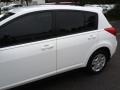 Fresh Powder White - Versa 1.8 S Hatchback Photo No. 3