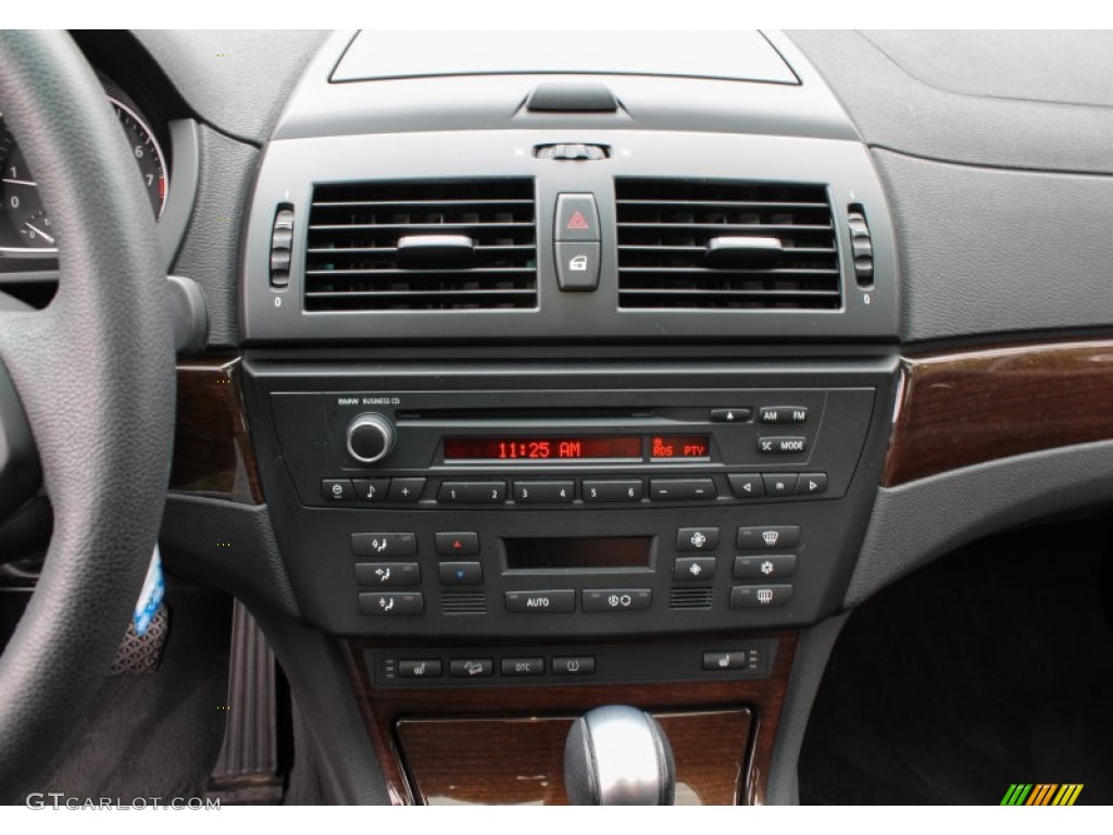 2010 X3 xDrive30i - Alpine White / Black photo #13