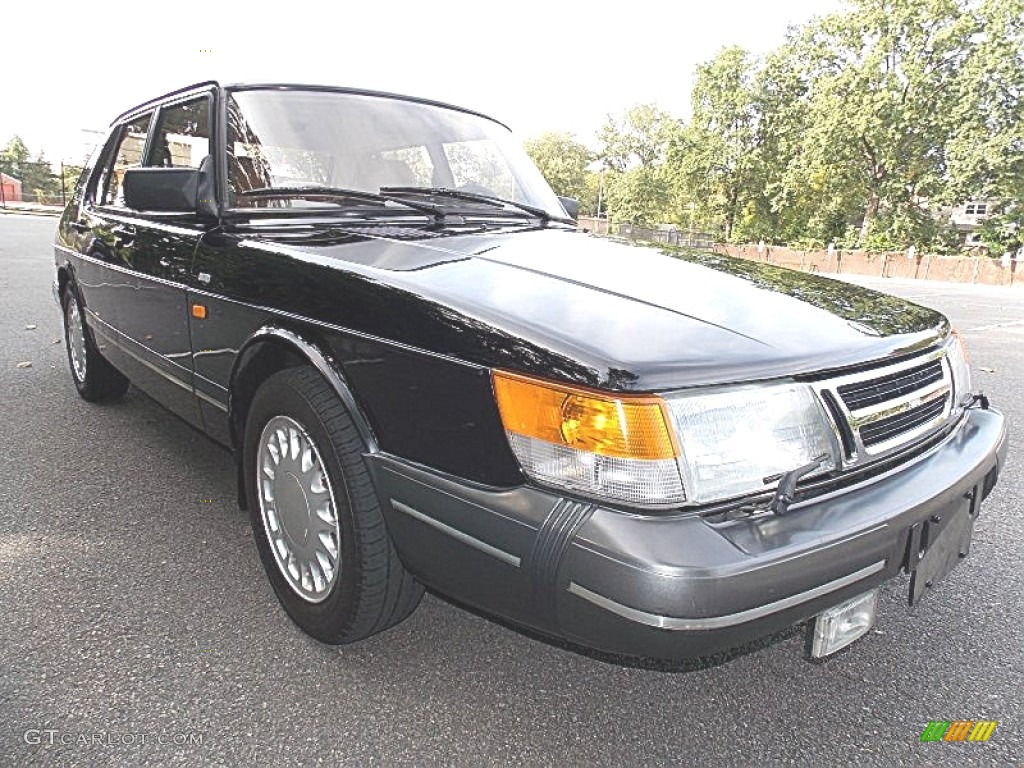 1991 900 S Sedan - Black / Tan photo #7