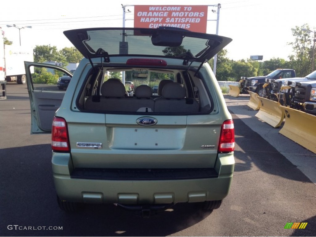 2008 Escape XLT V6 4WD - Kiwi Green Metallic / Stone photo #18