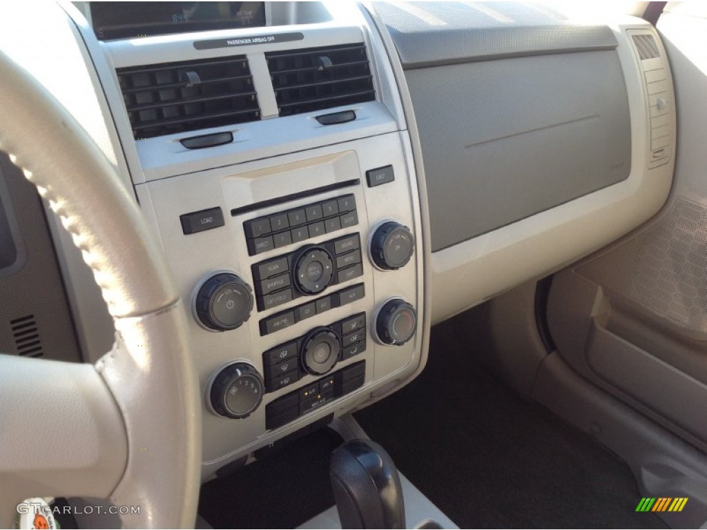 2008 Escape XLT V6 4WD - Kiwi Green Metallic / Stone photo #23