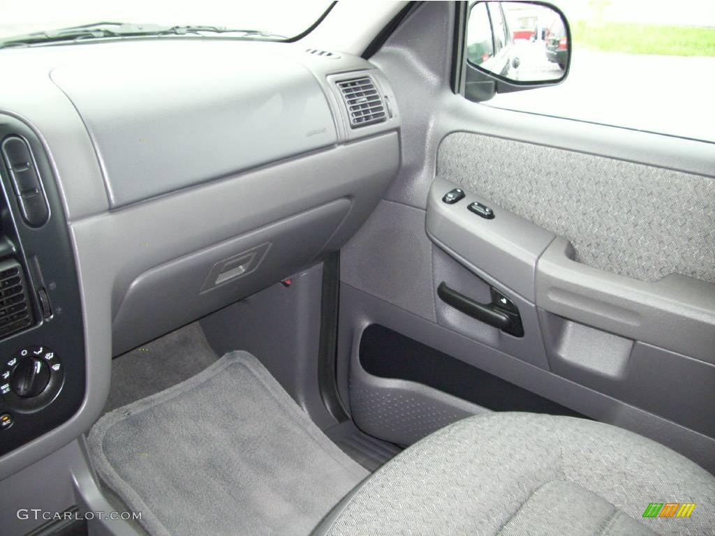 2003 Explorer XLS 4x4 - True Blue Metallic / Graphite Grey photo #12