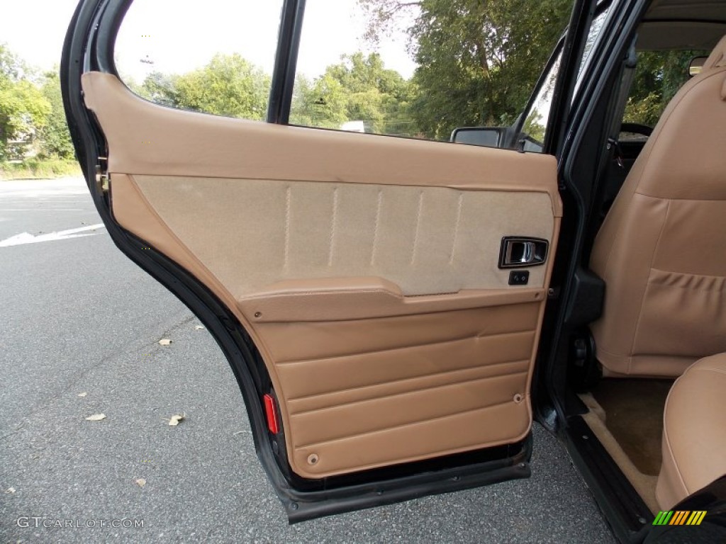 1991 Saab 900 S Sedan Tan Door Panel Photo #85561433