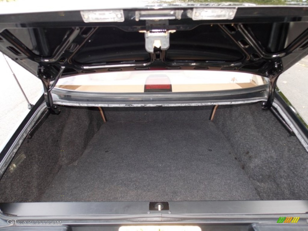 1991 Saab 900 S Sedan Trunk Photos