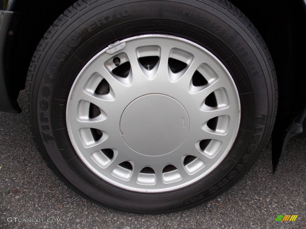 1991 Saab 900 S Sedan Wheel Photo #85561835