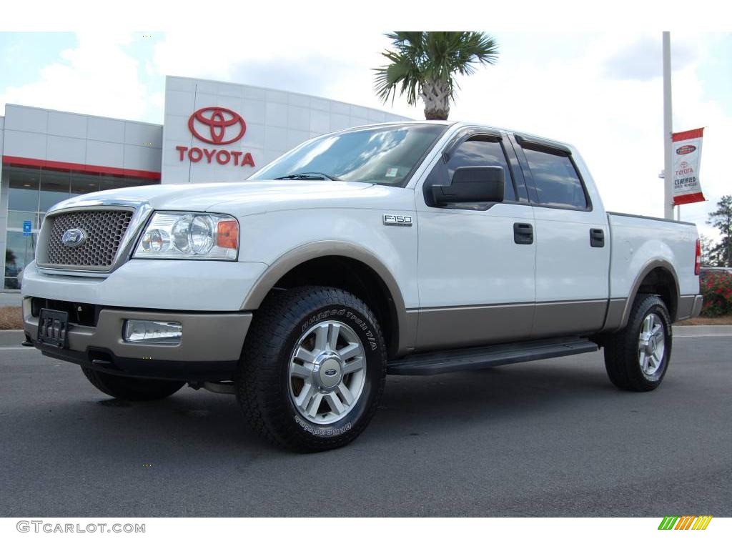 2004 F150 Lariat SuperCrew 4x4 - Oxford White / Tan photo #1