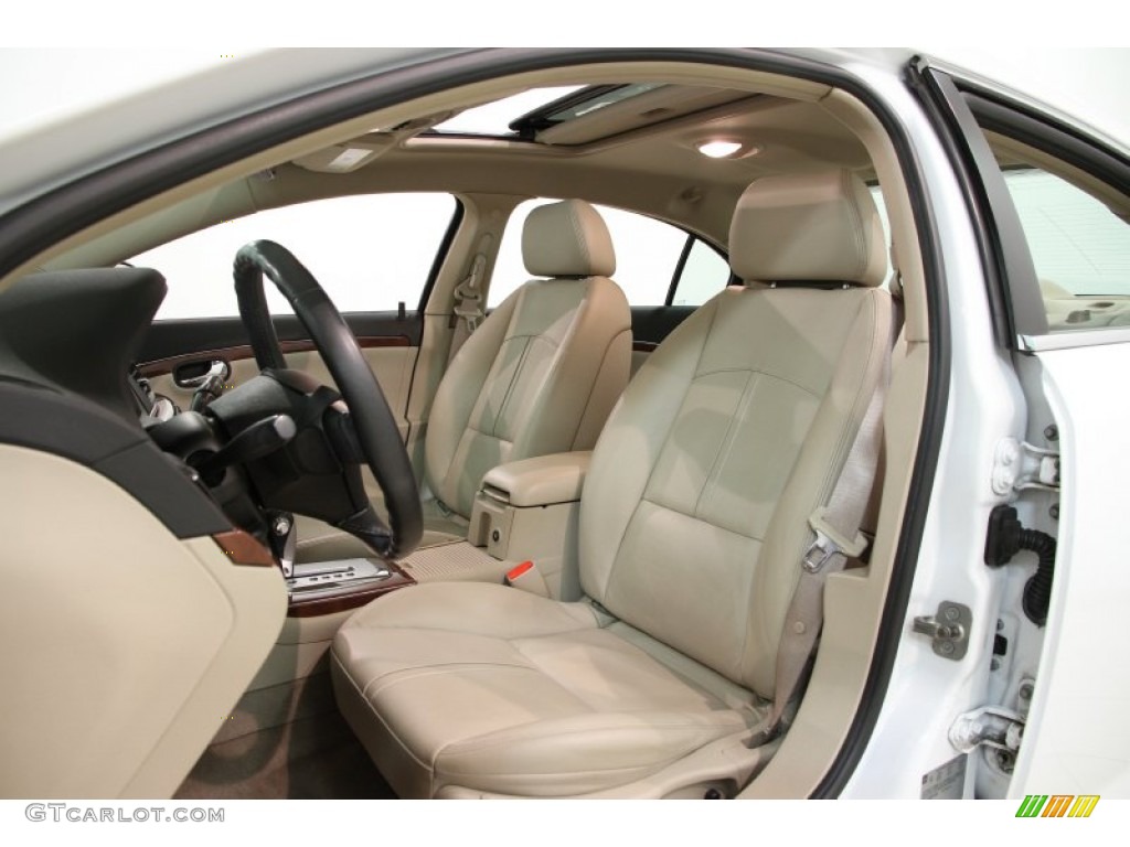 2009 Aura XR V6 - Polar White / Tan photo #5