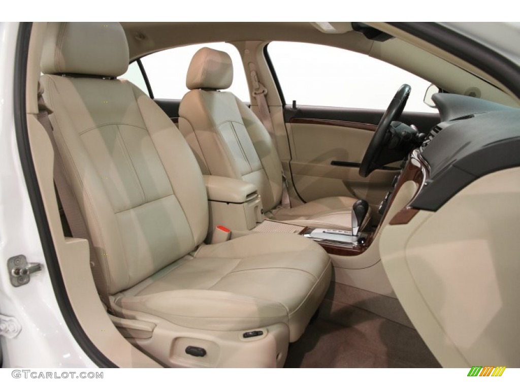 2009 Aura XR V6 - Polar White / Tan photo #12