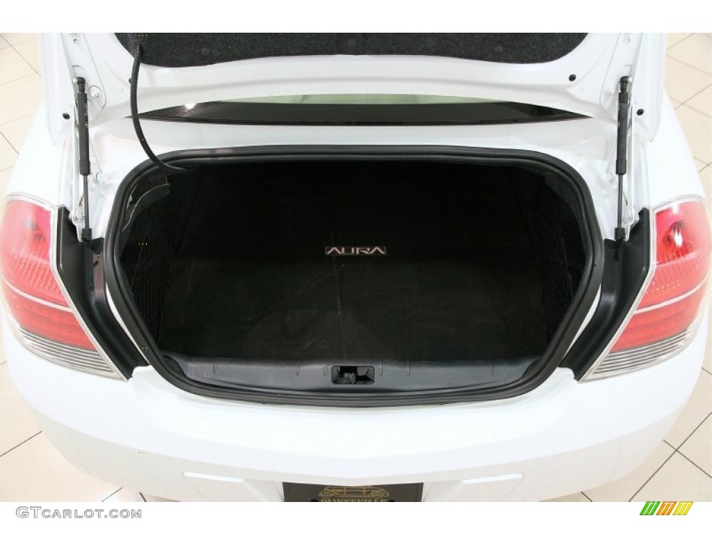 2009 Aura XR V6 - Polar White / Tan photo #15