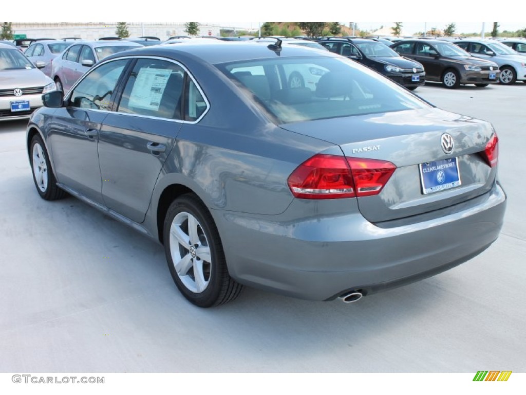 2014 Passat 2.5L SE - Platinum Gray Metallic / Titan Black photo #7