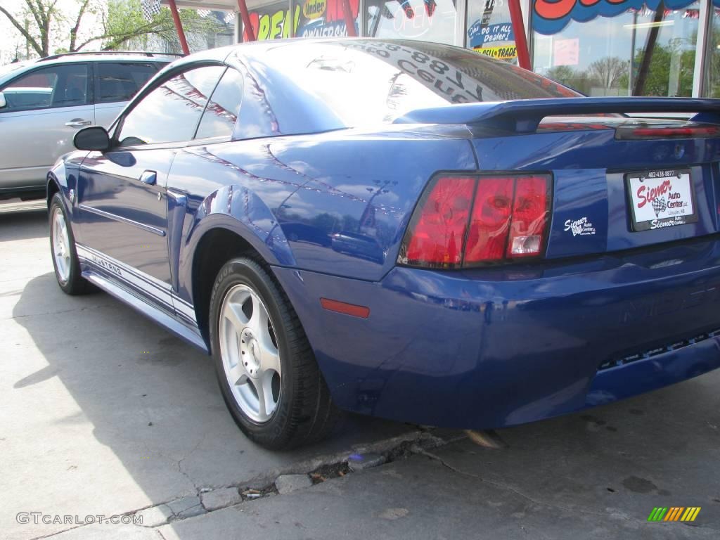 2004 Mustang V6 Coupe - Sonic Blue Metallic / Medium Graphite photo #7