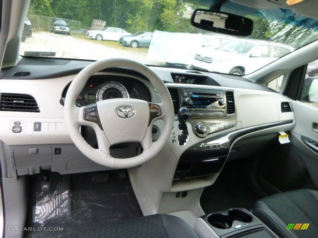 2014 Toyota Sienna SE Dark Charcoal Dashboard Photo #85569305