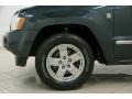 2005 Jeep Grand Cherokee Limited 4x4 Wheel and Tire Photo