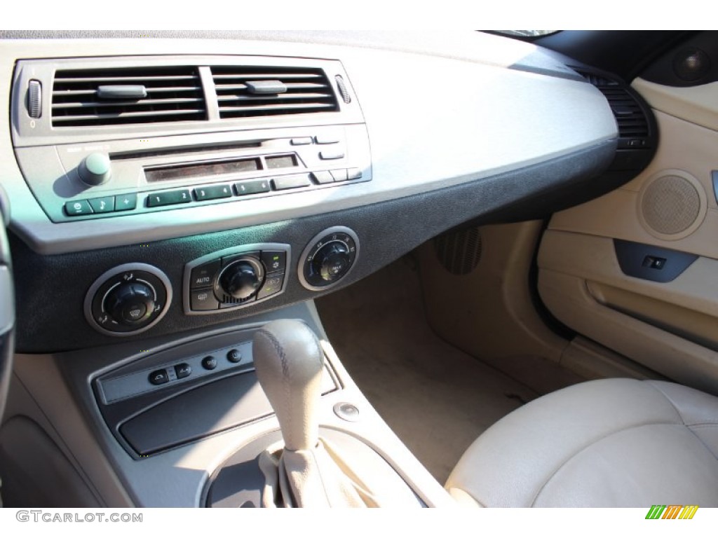 2004 Z4 2.5i Roadster - Alpine White / Beige photo #13