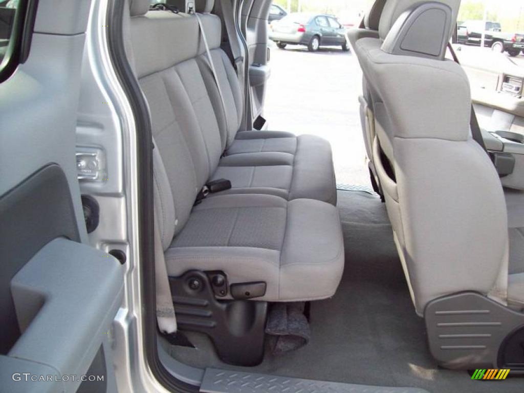 2006 F150 XLT SuperCab 4x4 - Silver Metallic / Medium Flint photo #26