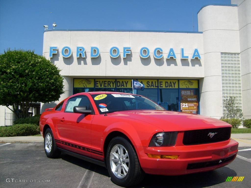 2006 Mustang V6 Deluxe Coupe - Torch Red / Light Graphite photo #1