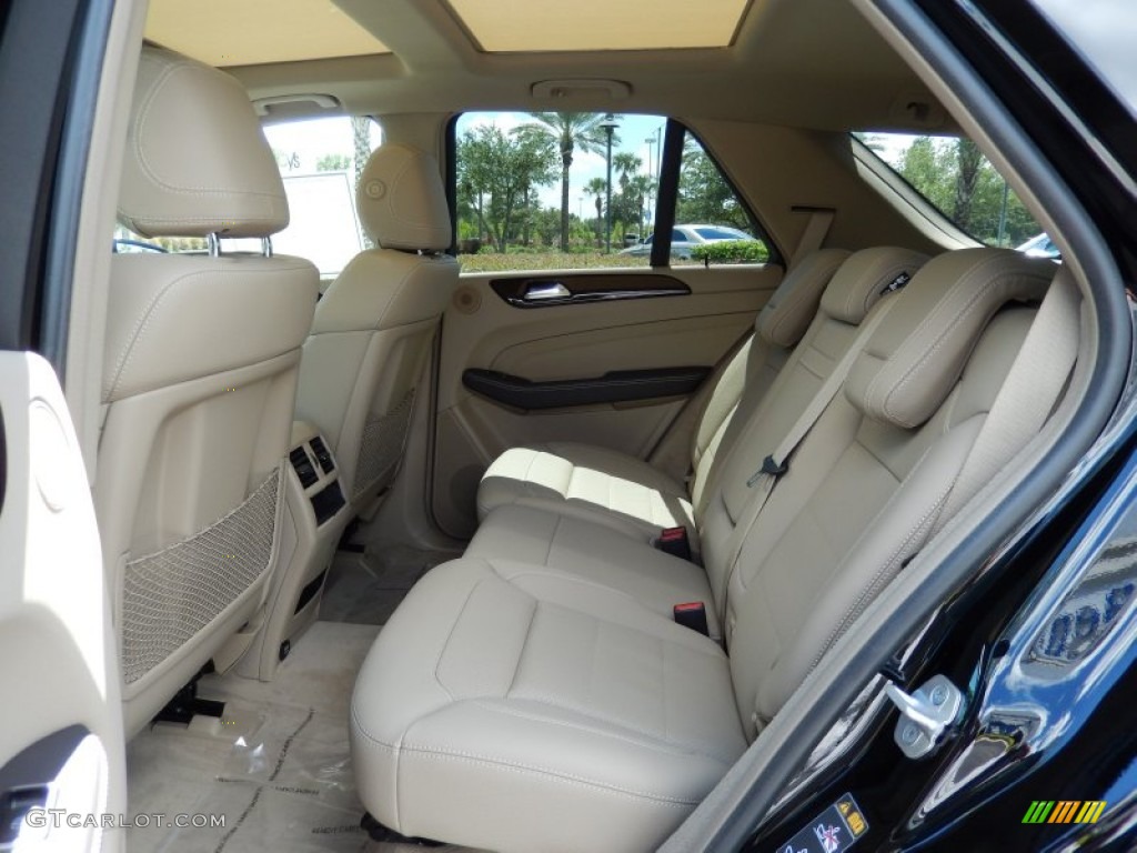 Almond Beige Interior 2014 Mercedes-Benz ML 350 BlueTEC 4Matic Photo #85577747