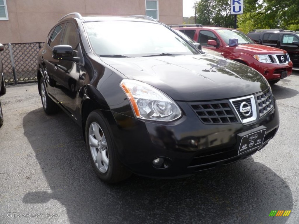 Wicked Black Nissan Rogue