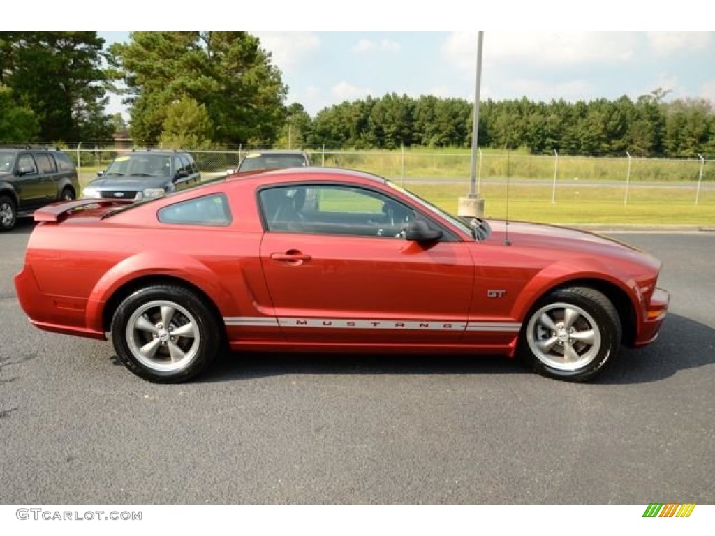 2006 Mustang GT Premium Coupe - Redfire Metallic / Dark Charcoal photo #4