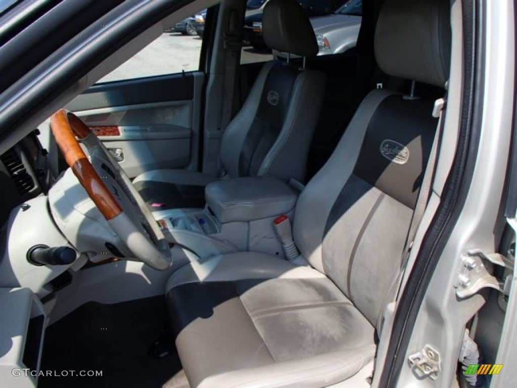 2007 Grand Cherokee Overland 4x4 - Bright Silver Metallic / Dark Khaki/Light Graystone photo #8