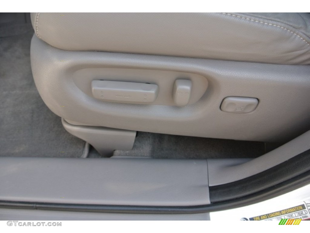 2011 CR-V EX-L - Taffeta White / Gray photo #11