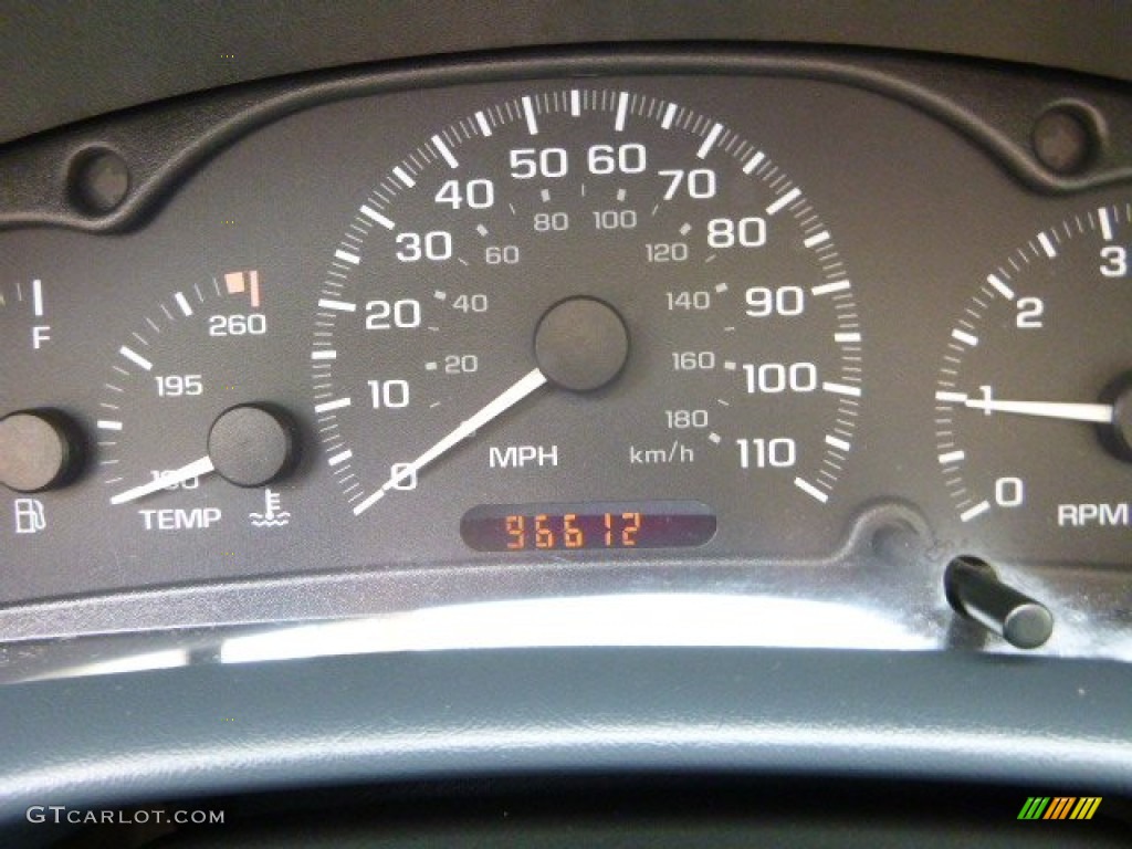 2004 Chevrolet Cavalier Coupe Gauges Photos