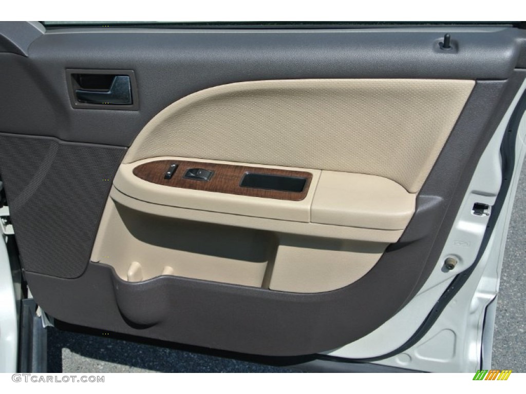 2008 Ford Taurus X Limited Door Panel Photos