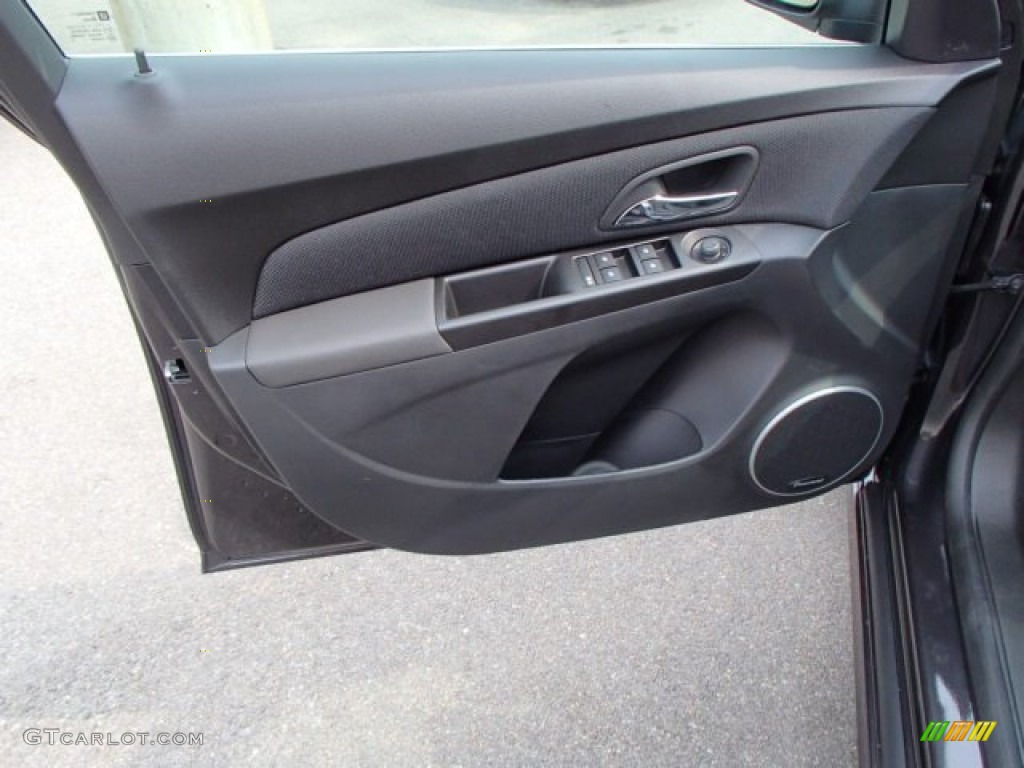2014 Chevrolet Cruze LT Jet Black Door Panel Photo #85586276