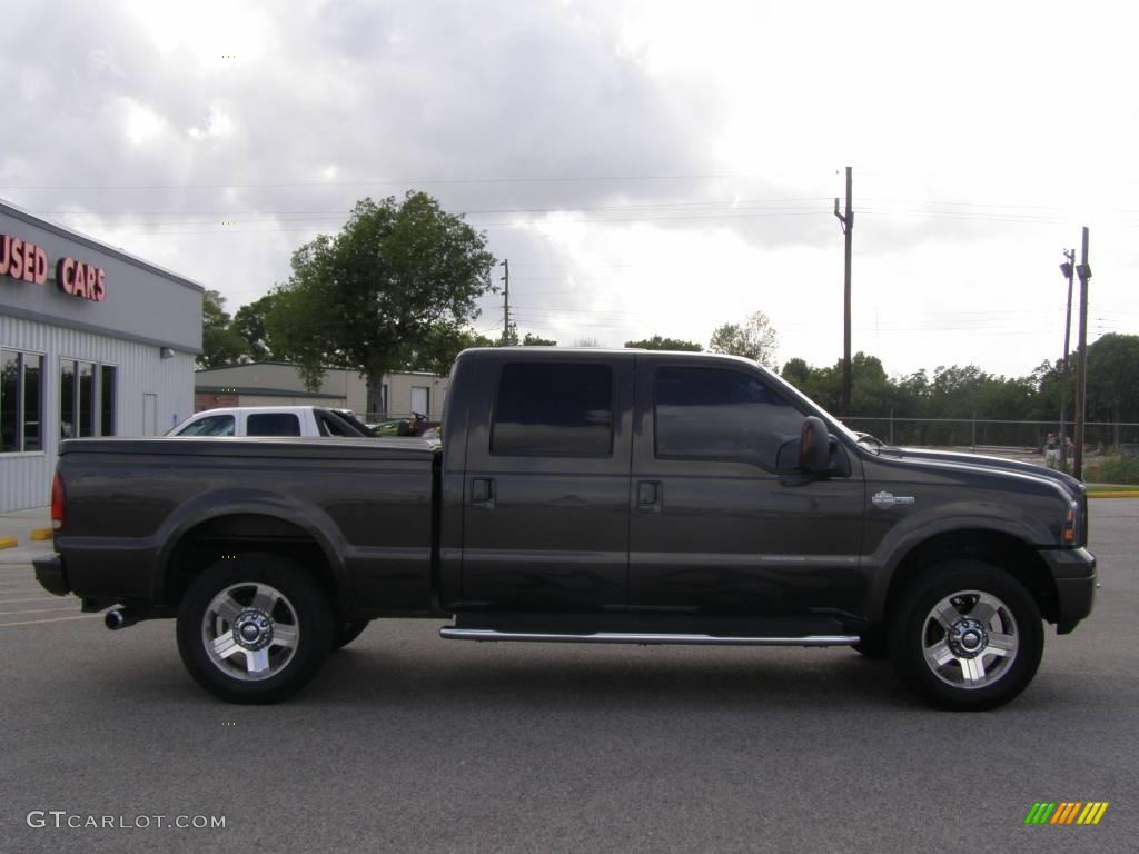 2007 F250 Super Duty Harley Davidson Crew Cab 4x4 - Dark Stone Metallic / Black Leather photo #2