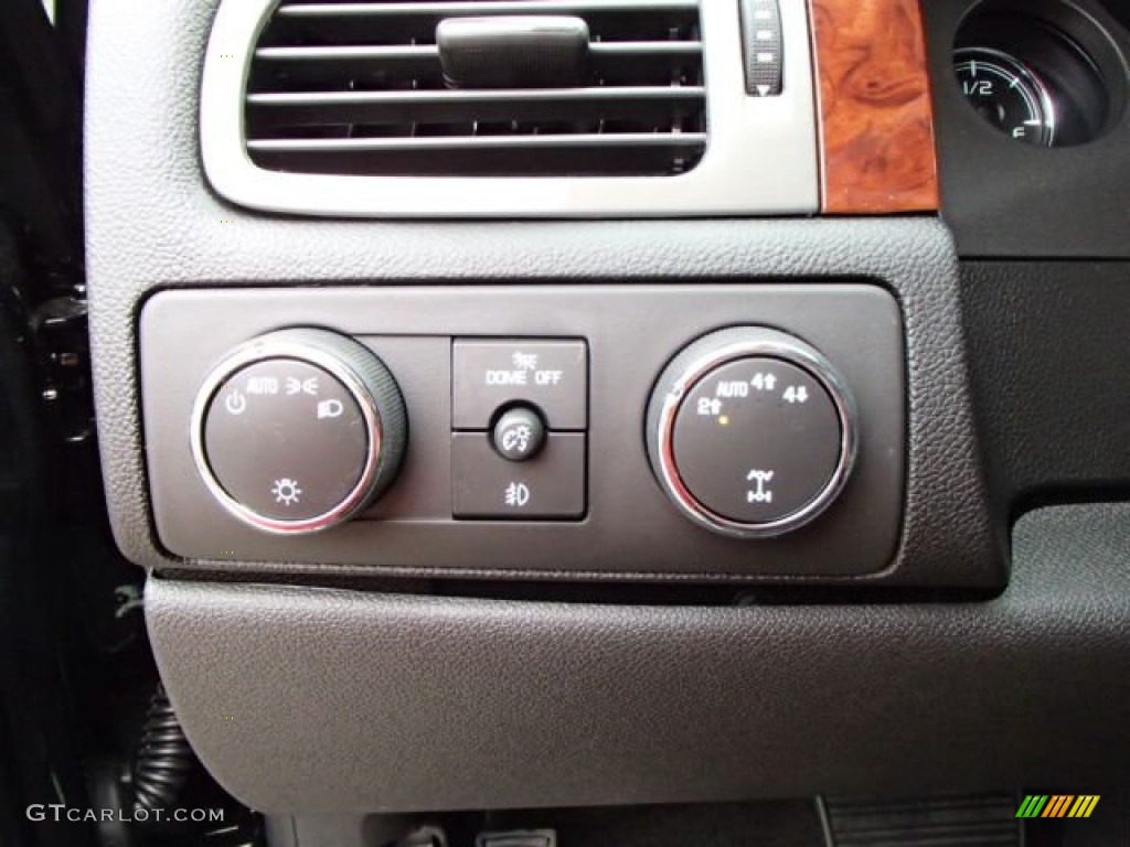 2014 Chevrolet Tahoe LT 4x4 Controls Photo #85589234