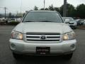 2004 Millenium Silver Metallic Toyota Highlander V6 4WD  photo #2