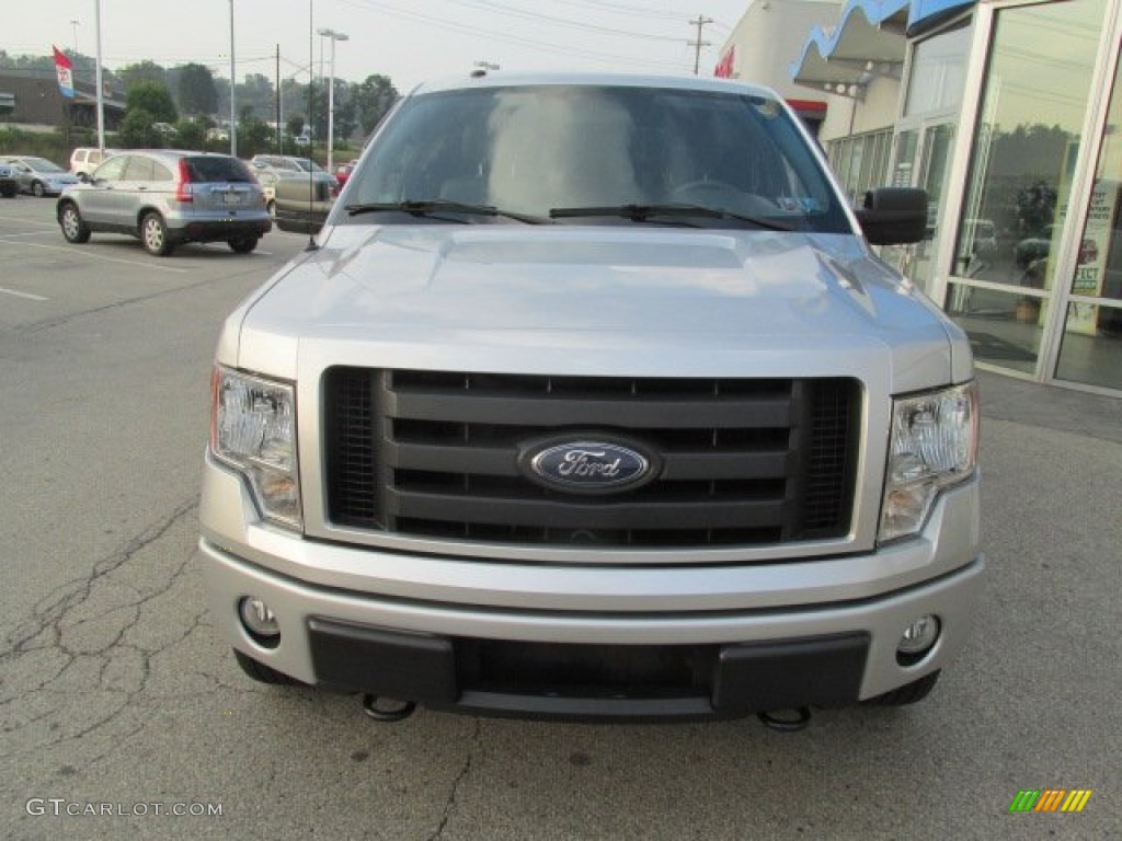 2010 F150 STX SuperCab 4x4 - Ingot Silver Metallic / Medium Stone photo #4