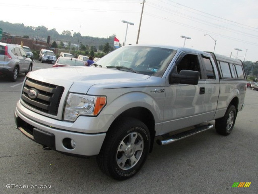 2010 F150 STX SuperCab 4x4 - Ingot Silver Metallic / Medium Stone photo #5
