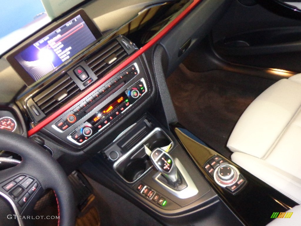 2013 BMW 3 Series 328i xDrive Sedan Controls Photo #85598923