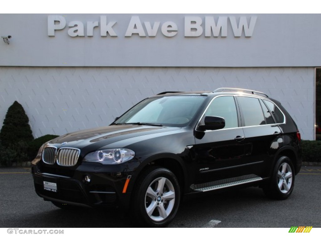 2013 X5 xDrive 50i - Jet Black / Cinnamon Brown photo #1