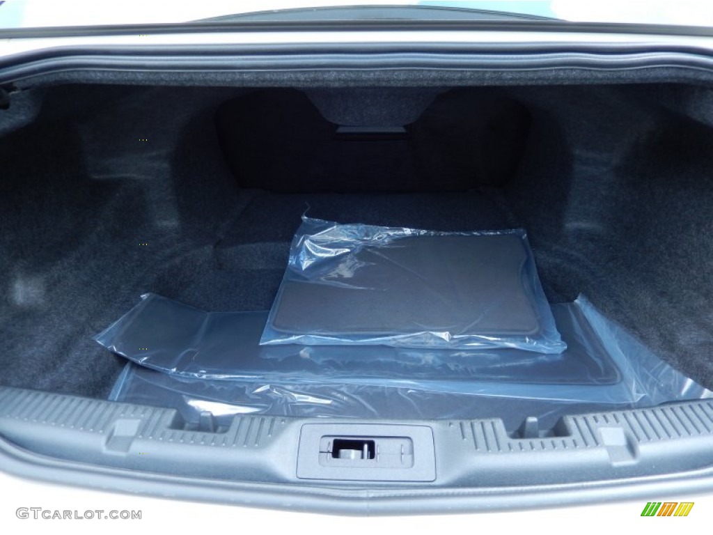 2014 Lincoln MKS FWD Trunk Photo #85602304