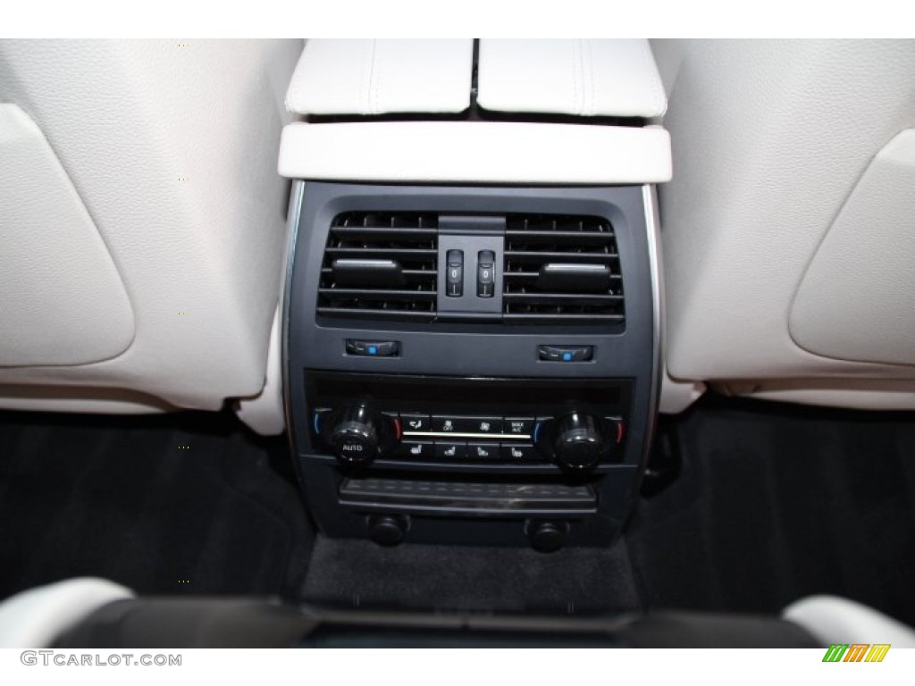 2013 BMW 5 Series 550i Gran Turismo Controls Photo #85605499