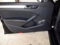 Black - Passat 2.5L S Photo No. 9