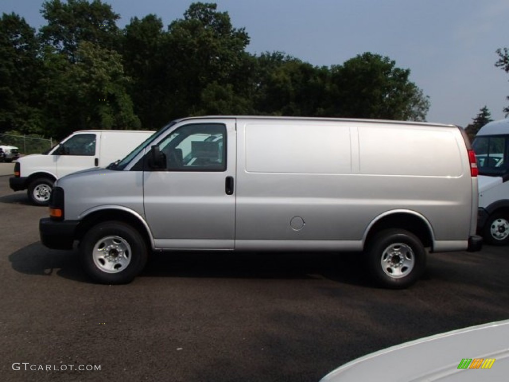 Silver Ice Metallic 2014 Chevrolet Express 3500 Cargo WT Exterior Photo #85609693
