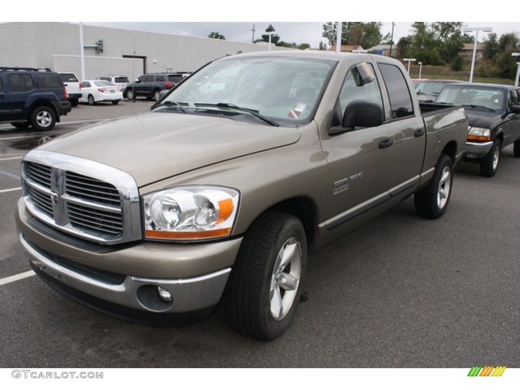 2006 Ram 1500 SLT Quad Cab - Light Khaki Metallic / Khaki Beige photo #4