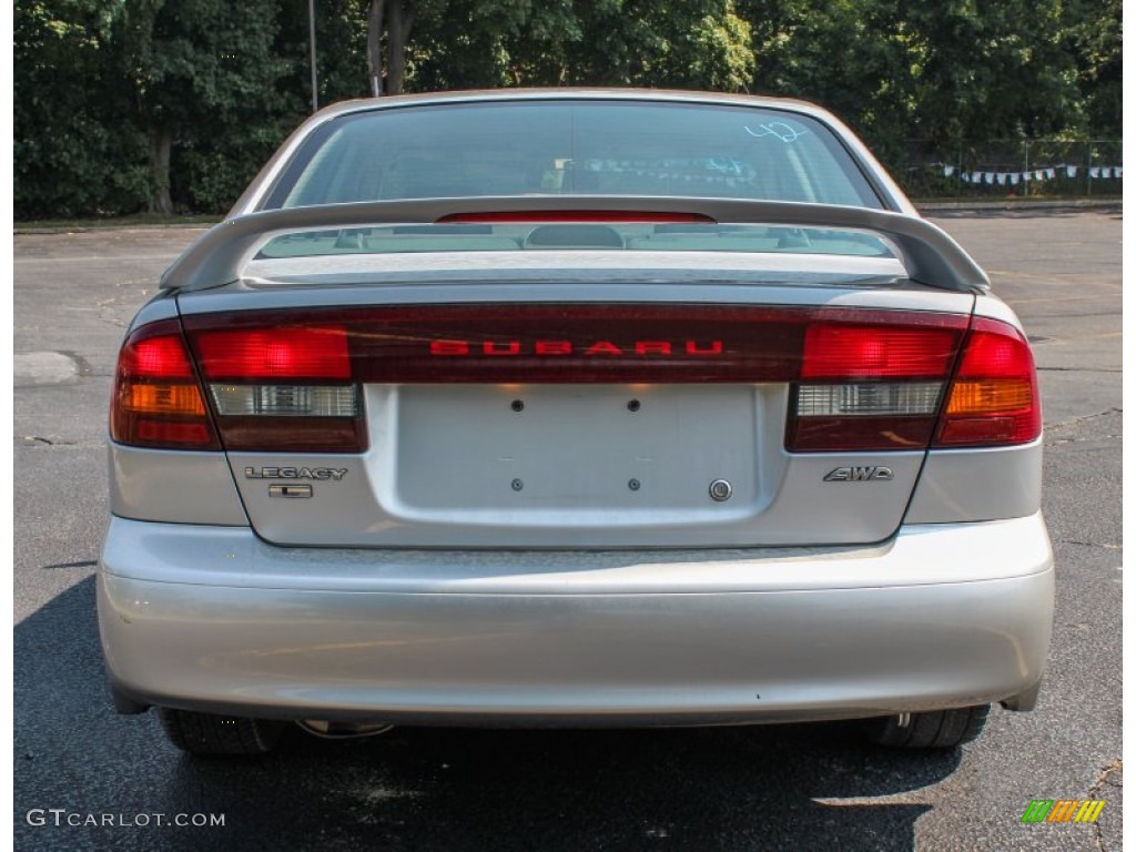 2003 Legacy L Sedan - Silver Stone Metallic / Gray photo #5
