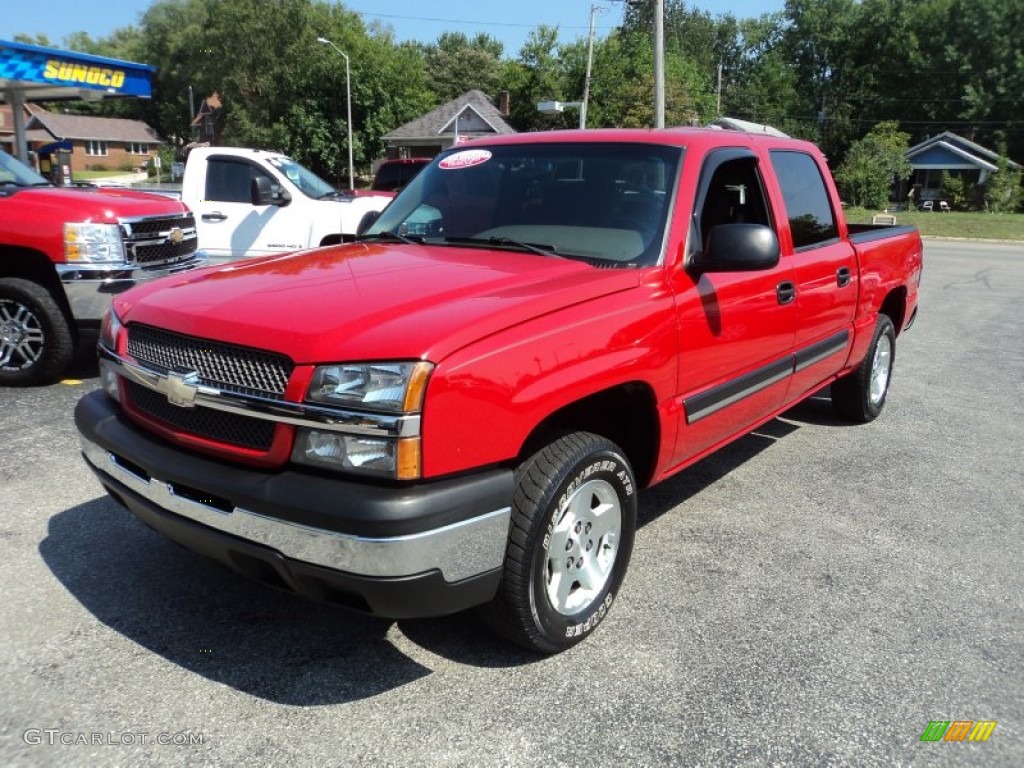 2004 Silverado 1500 LS Crew Cab 4x4 - Victory Red / Dark Charcoal photo #2