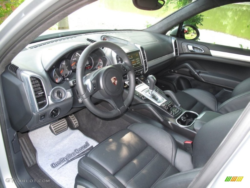 Black Interior 2012 Porsche Cayenne Turbo Photo #85617783