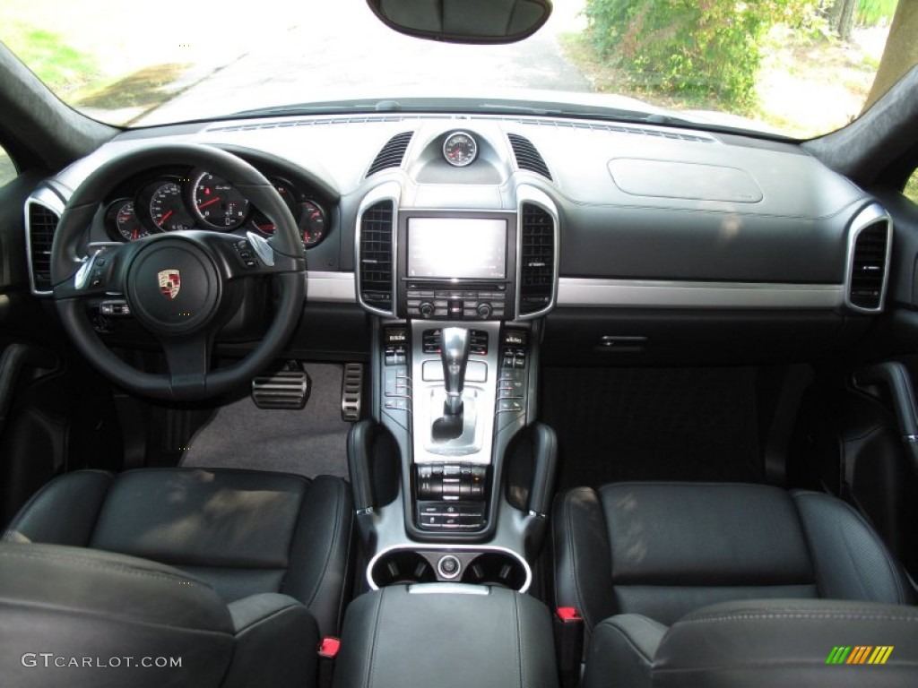 2012 Porsche Cayenne Turbo Black Dashboard Photo #85617849