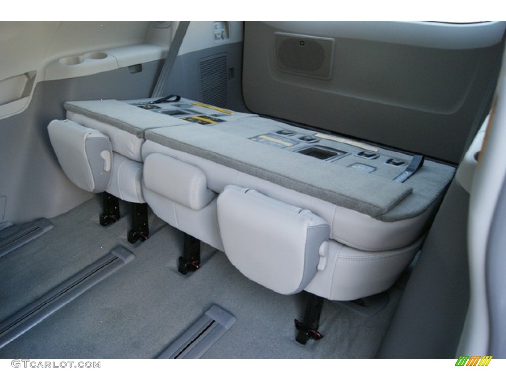 2014 Toyota Sienna Limited AWD Rear Seat Photos