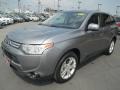 2014 Mercury Gray Metallic Mitsubishi Outlander SE  photo #3