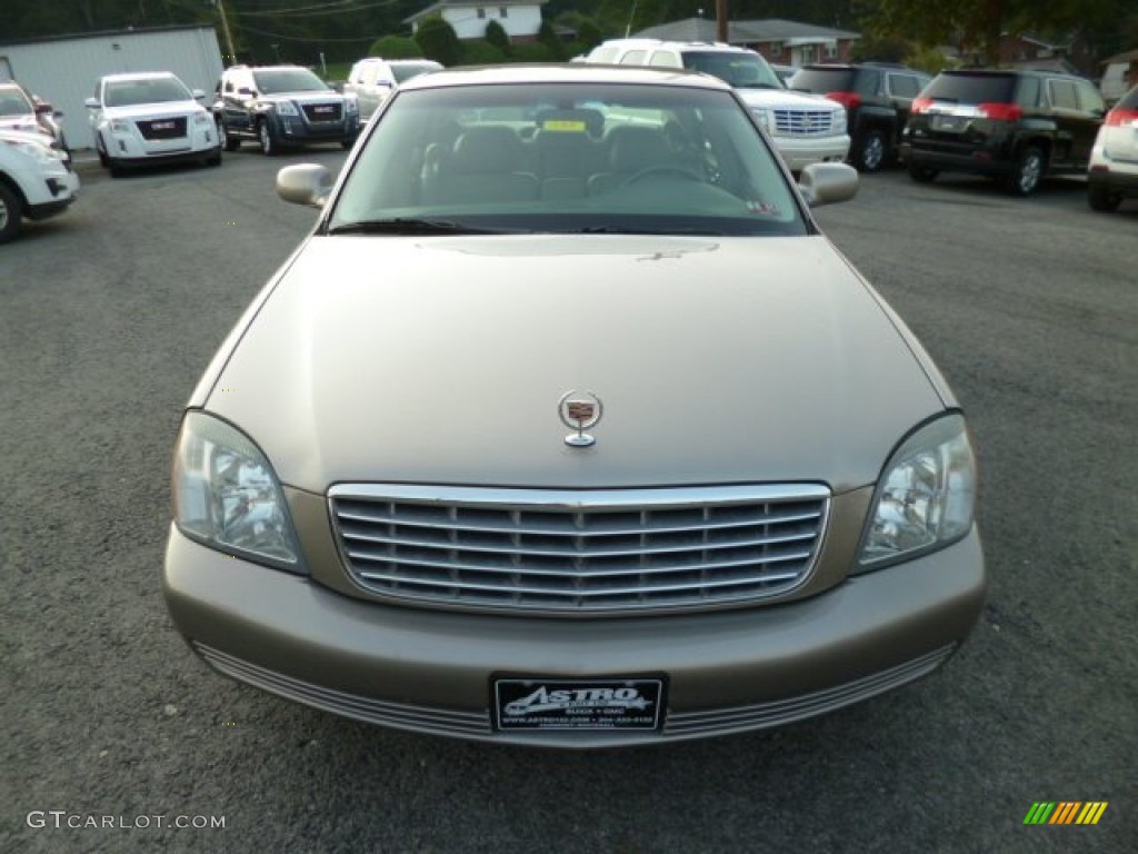 2004 DeVille Sedan - Cashmere / Shale photo #2