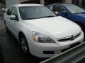2006 Taffeta White Honda Accord SE Sedan  photo #3